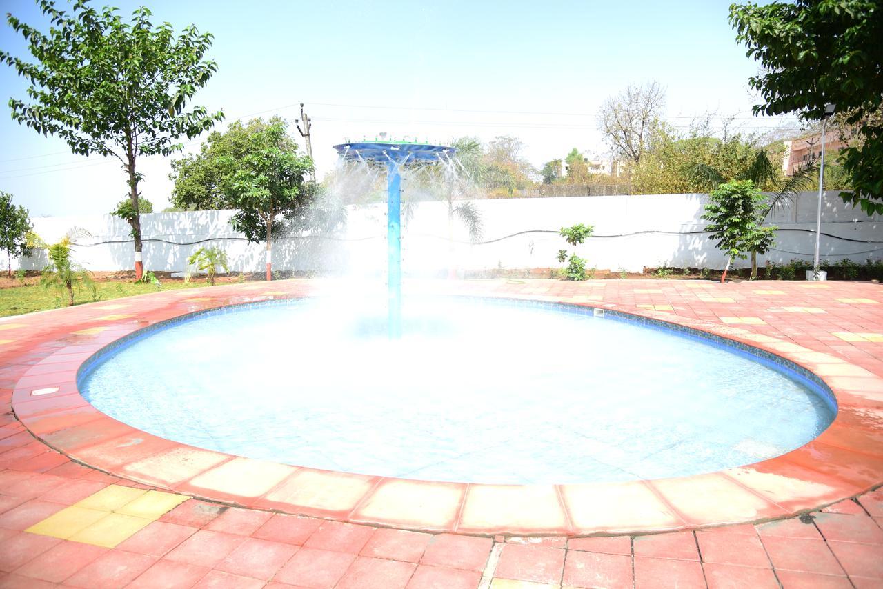 River Touch Resort Silvassa Luaran gambar